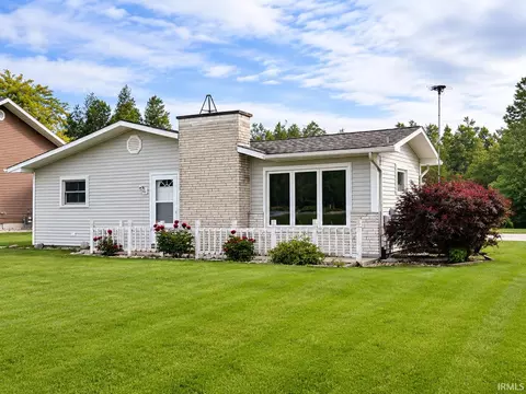 1321 N Lima Rd, Kendallville, IN 46755