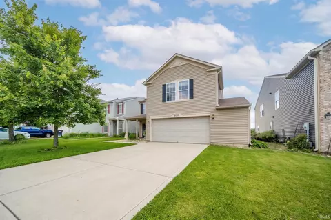 Exterior - 8039 S Evening Dr, Pendleton, IN 46064 photo 1 of 7