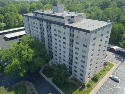 600 S Cullen Apt 207 Ave, Evansville, IN 47715