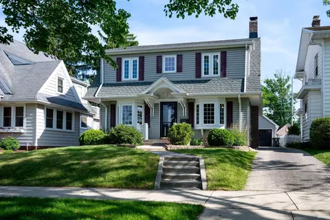 910 Pasadena Dr, Fort Wayne, IN 46807