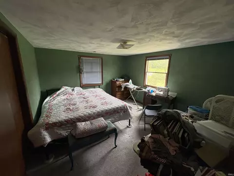 Bedroom - 4486 E State Road 164 Hwy, Jasper, IN 47546 photo 2 of 4