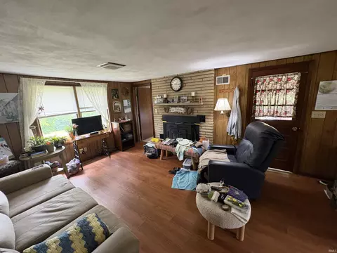Living - 4486 E State Road 164 Hwy, Jasper, IN 47546 photo 3 of 3