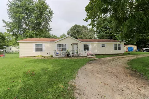 226 S Manor Ave, Albany, IN 47320