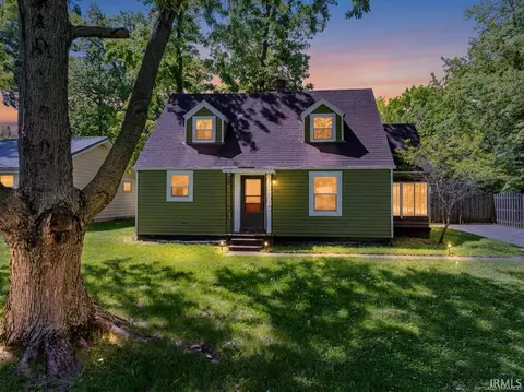 115 E Streeter Ave, Muncie, IN 47303