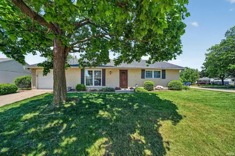 1501 Viking Dr, South Bend, IN 46628