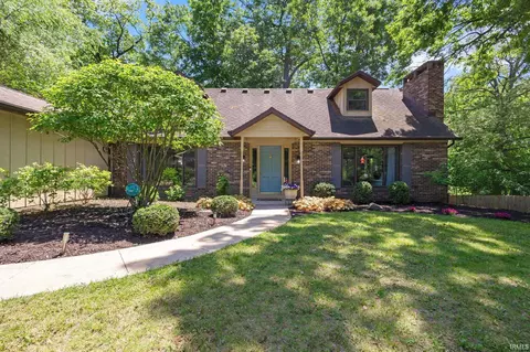 2828 Tall Oak Trl, Warsaw, IN 46582