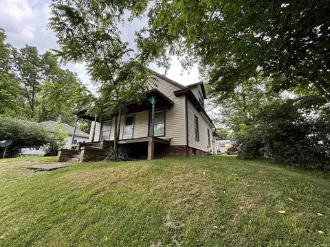 405 Mill St, Salem, IN 47167