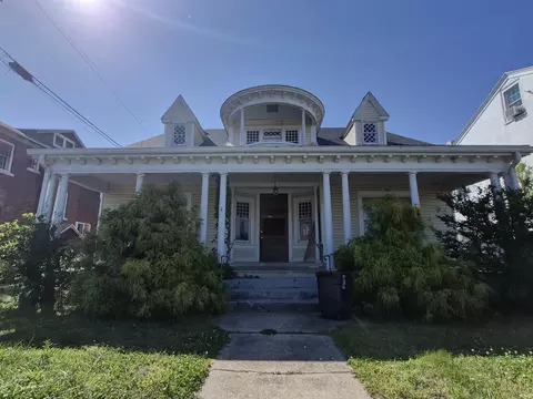 309 N 4th St, Vincennes, IN 47591