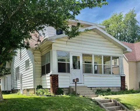 514 S Bluff St, Monticello, IN 47960