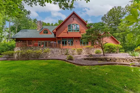 1377 S Center Rd, Boonville, IN 47601