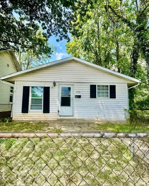 1225 S Linwood Ave, Evansville, IN 47713