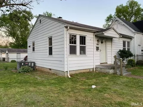 1300 Henning Ave, Evansville, IN 47714