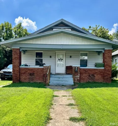 725 Ravenswood Dr, Evansville, IN 47713