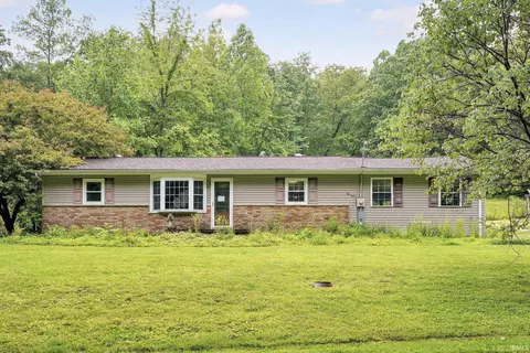 3841 Old Farm Rd, Springville, IN 47462