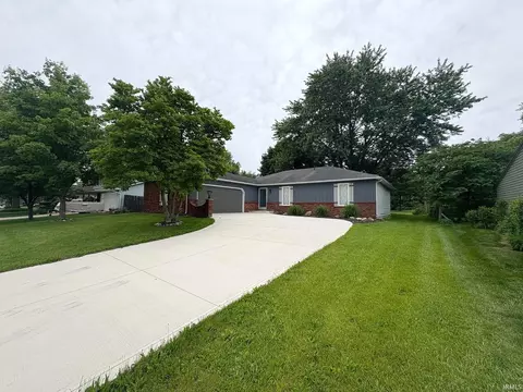 1515 Lofton Way, Fort Wayne, IN 46815