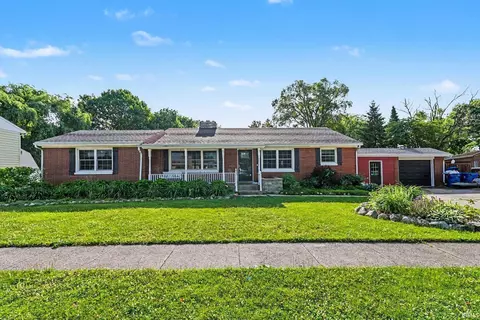 222 S Shumaker Dr, Bremen, IN 46506