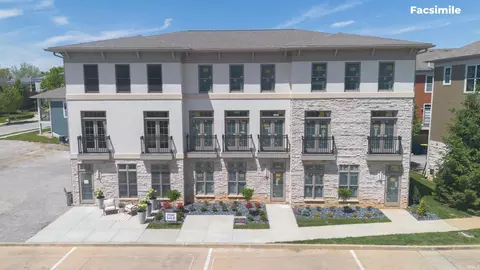 1560 S Piazza Dr, Bloomington, IN 47401