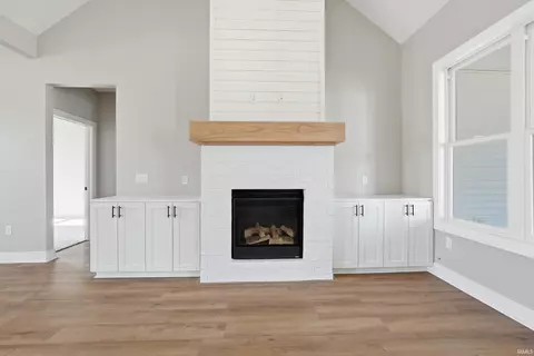 Living - 13134 Branstrator Rd, Yoder, IN 46798 photo 5 of 5