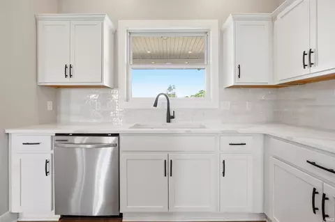 Kitchen - 13134 Branstrator Rd, Yoder, IN 46798 photo 2 of 2