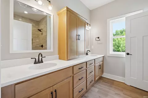 Bath - 13134 Branstrator Rd, Yoder, IN 46798 photo 1 of 4