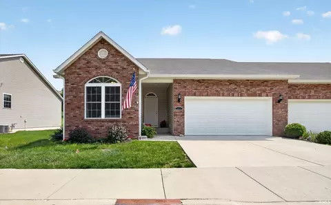 2471 N Stonelake Cir, Bloomington, IN 47404