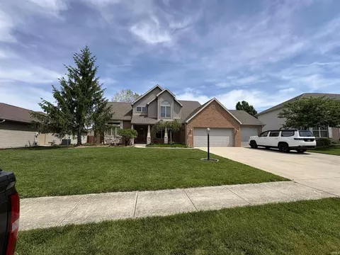3000 Waterford Ln, Muncie, IN 47304