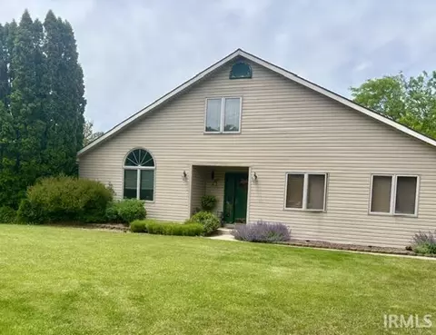 9711 E State Road 205-57 Rd, Churubusco, IN 46723