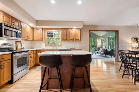 Kitchen - 52630 Willow Bend Dr, Granger, IN 46530 photo 4 of 5