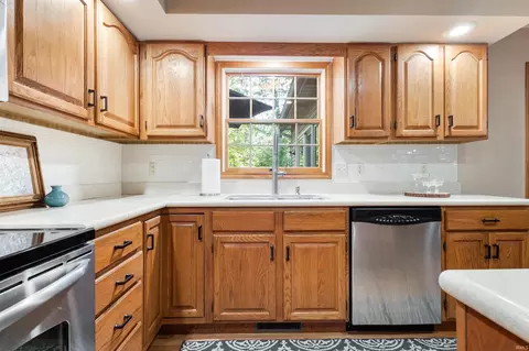 Kitchen - 52630 Willow Bend Dr, Granger, IN 46530 photo 5 of 5