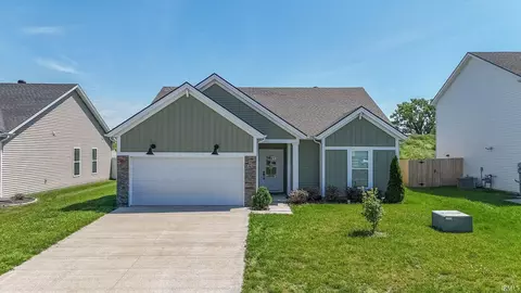 5579 Baywater Dr, Newburgh, IN 47630