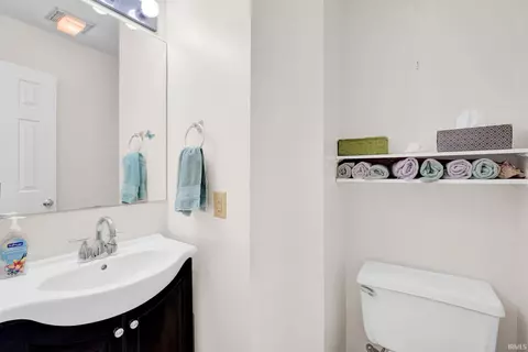 Bath - 2257 S Bent Tree Dr, Bloomington, IN 47401 photo 1 of 4