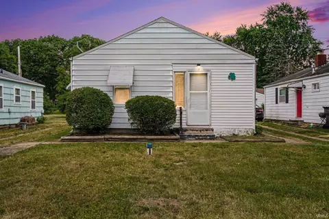 52986 Marks St, South Bend, IN 46637