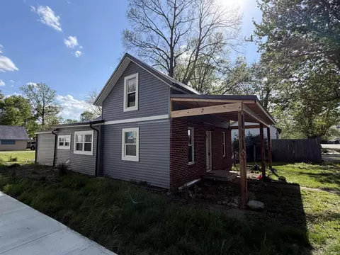 5678 Pearl St, Spencerville, IN 46788
