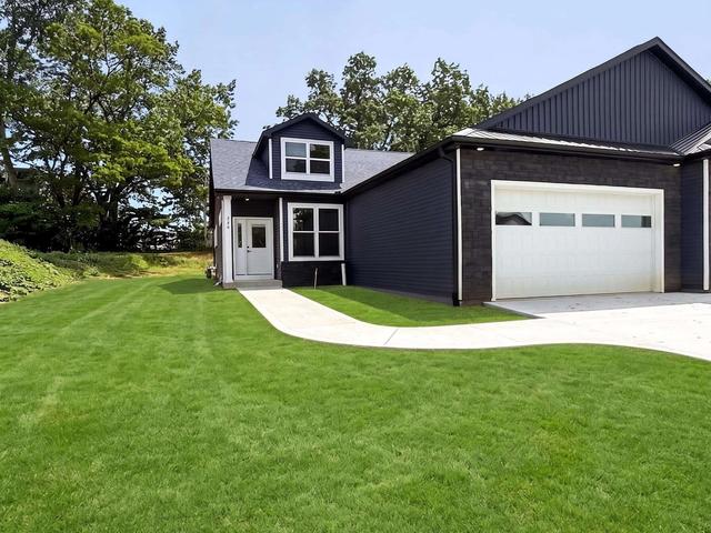 236 Haines Dr, Elkhart, IN 46514