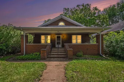 918 S 27th St, South Bend, IN 46615