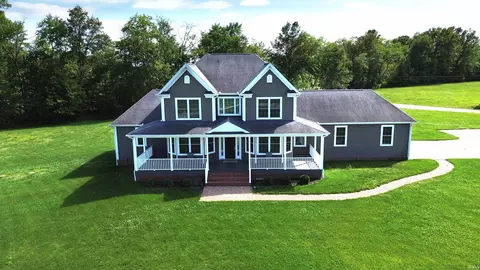 13681 W Auburn Ridge Ct, Linton, IN 47441