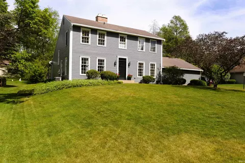 50588 Linden Grove Ln, Granger, IN 46530