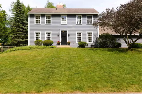 50588 Linden Grove Ln, Granger, IN 46530