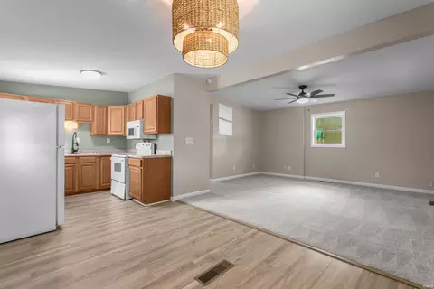 5107 Mohawk Dr, Kokomo, IN 46902