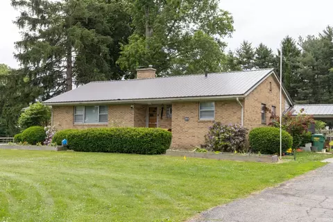 20018 Roosevelt Rd, South Bend, IN 46614