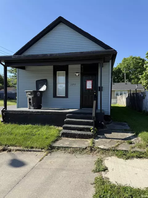 2250 Chestnut St, Fort Wayne, IN 46803