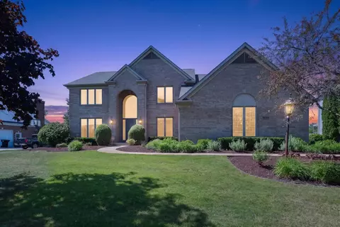15161 Clifden Dr, Granger, IN 46530