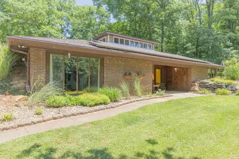 6214 Overpass Rd, Mount Vernon, IN 47620