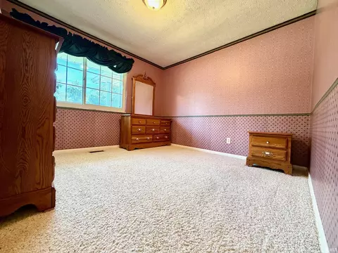 Bedroom - 325 Forest View Dr, Bedford, IN 47421 photo 1 of 7