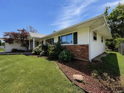 Exterior - 325 Forest View Dr, Bedford, IN 47421 photo 2 of 12