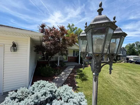 Exterior - 325 Forest View Dr, Bedford, IN 47421 photo 6 of 12
