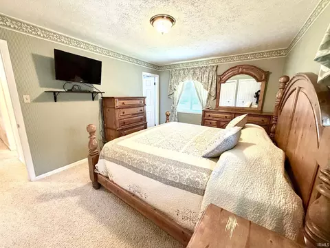 Bedroom - 325 Forest View Dr, Bedford, IN 47421 photo 6 of 7
