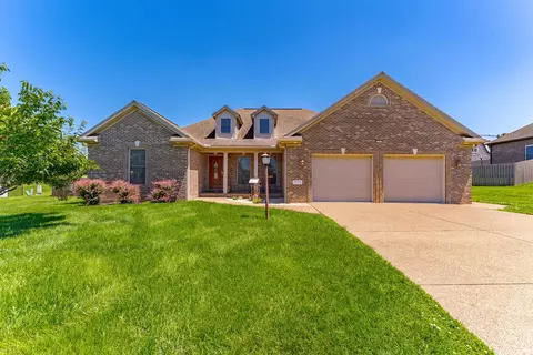 4544 Elm Dr, Newburgh, IN 47630