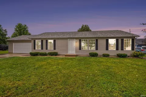 4235 N Westerner Winds Dr, Warsaw, IN 46582