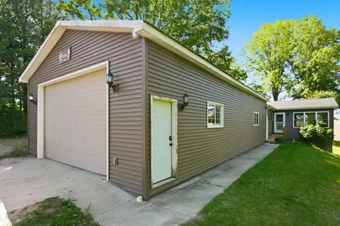 4801 W Plattner Rd, Columbia City, IN 46725